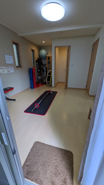 体験レッスン当日、完全個室のトレーニングルームへ